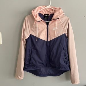 ⭐️Nike wind shield jacket 🌟